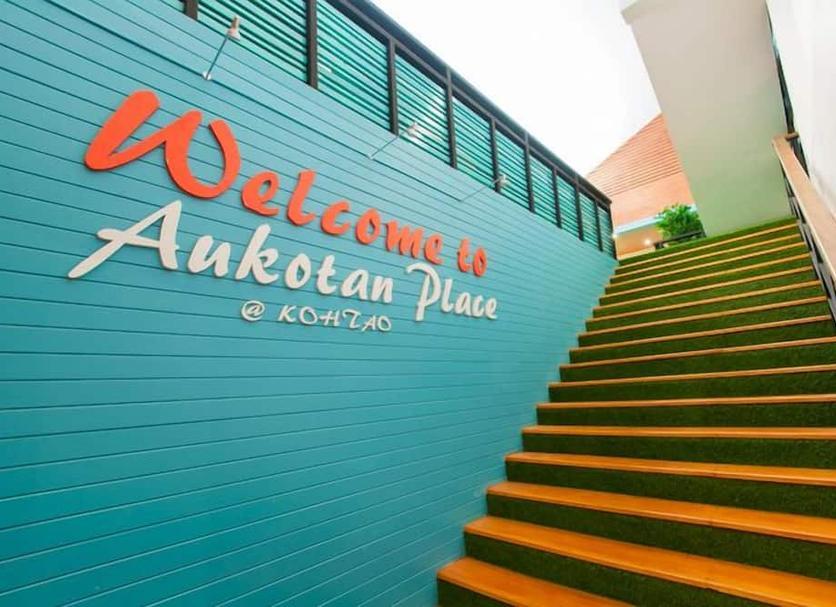 Aukotan Place